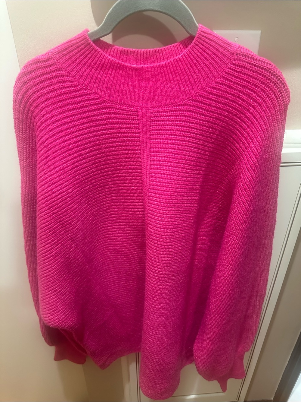 Women’s Bright Pink Ribbed Knit Sweater